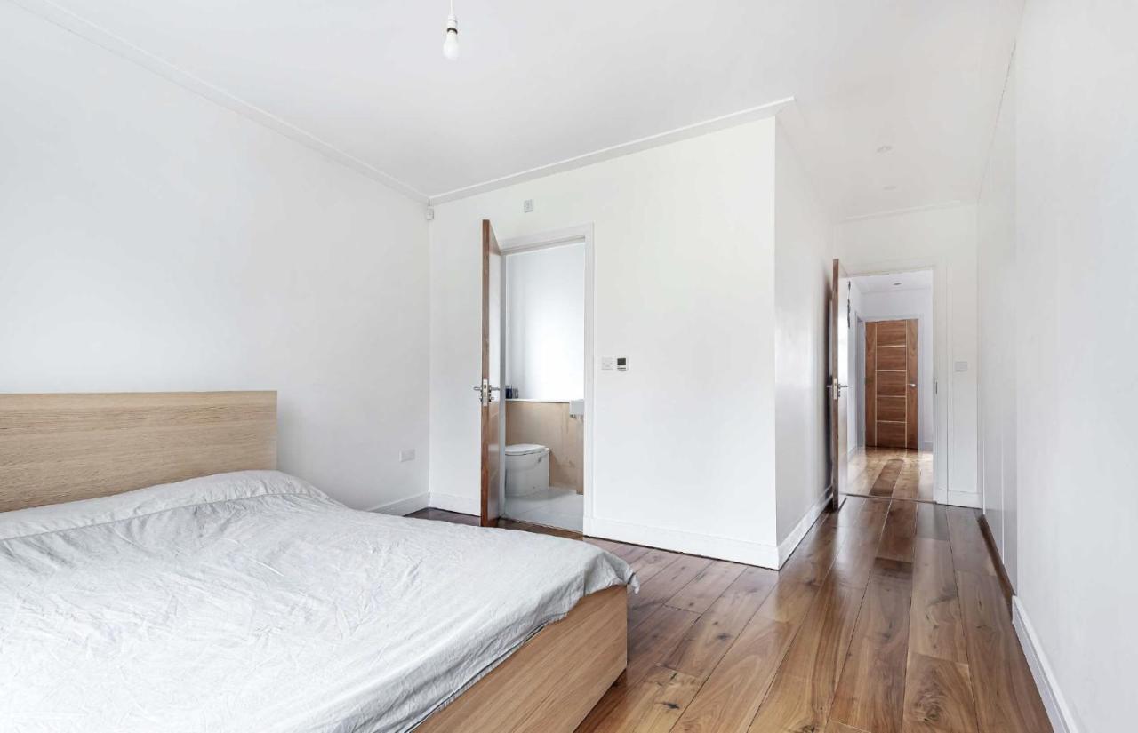 Heavenly London - Whetstone Boutique Hotel New Barnet Exterior photo