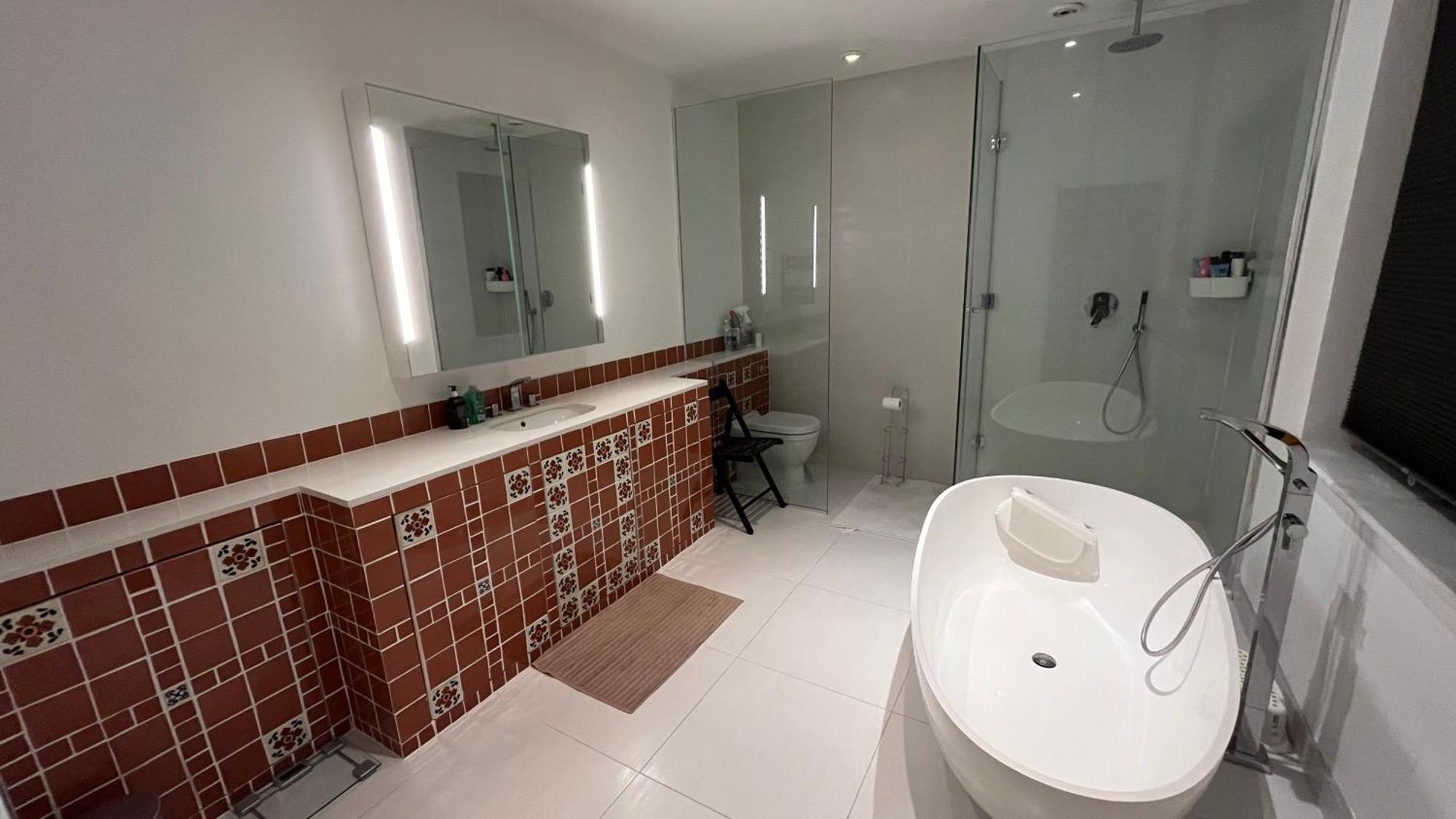 Heavenly London - Whetstone Boutique Hotel New Barnet Exterior photo